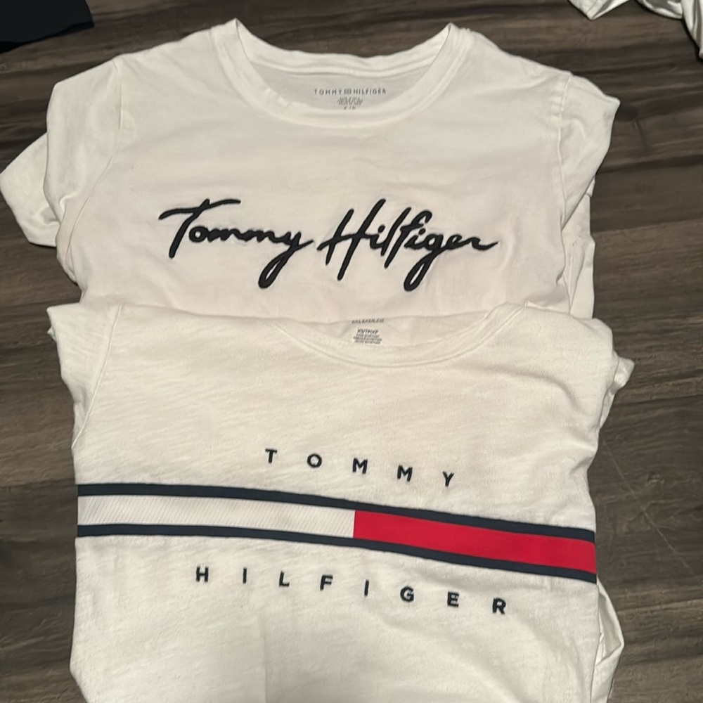 Tommy Himfigure pack red and white stripe is xs and other is s